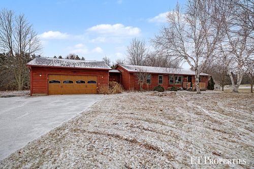 7291 County Farm Rd, Greenville, MI, 48838-9782 | Card Image