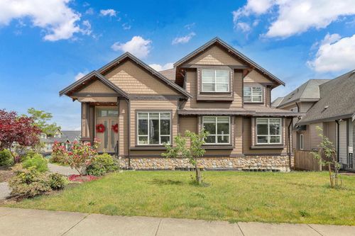 5438 188 St, Surrey, BC, V3S6R4 | Card Image