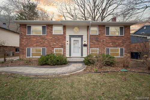 2728 Yost Blvd, Ann Arbor, MI, 48104-5330 | Card Image