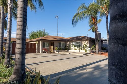 5570 Bandera St, Montclair, CA, 91763 | Card Image