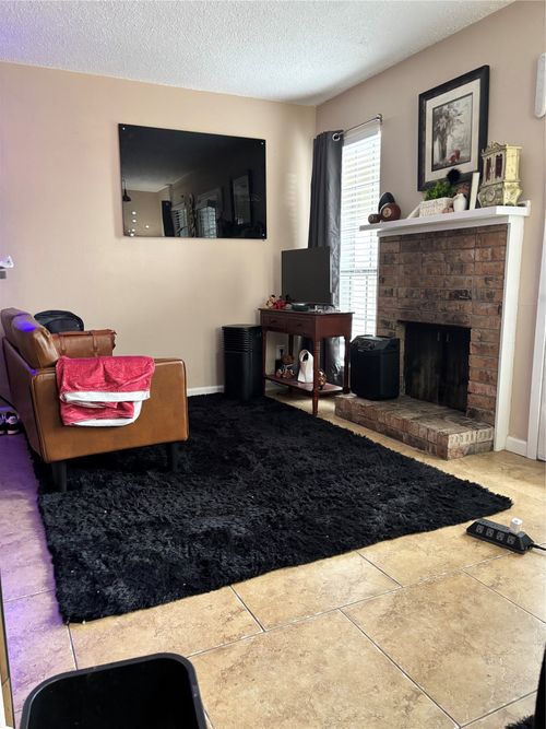 apt-100-1603 N Garrett Ave, Dallas, TX, 75206-7741 | Card Image