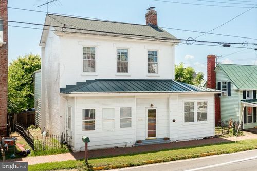 5378 Main St, STEPHENS CITY, VA, 22655-2896 | Card Image