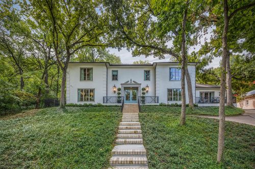 2211 Colonial Pkwy, Fort Worth, TX, 76109-1028 | Card Image