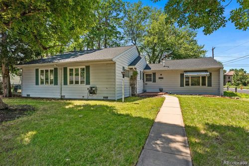 3201 S Bellaire St, Denver, CO, 80222-7202 | Card Image