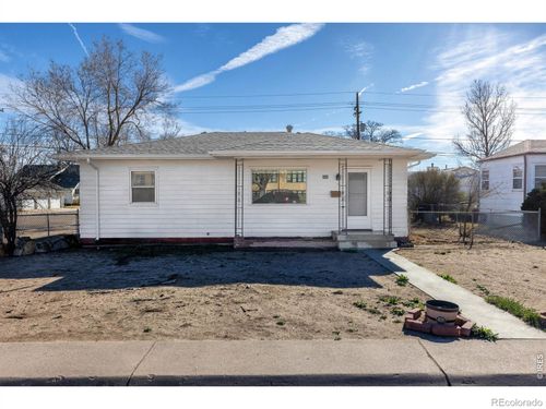302 S Mckinley Ave, Fort Lupton, CO, 80621-1338 | Card Image