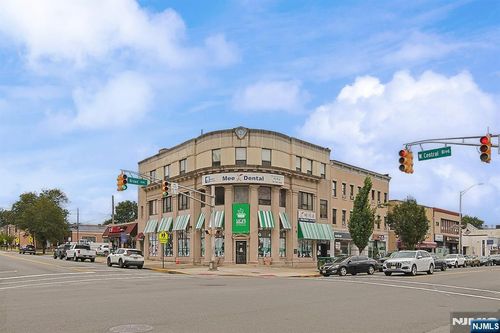 280 Broad Ave, Palisades Park, NJ, 07650-1574 | Card Image