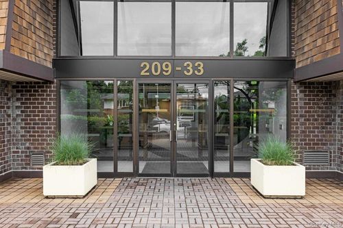 tj-209-33 26th Ave, Bayside, NY, 11360-2486 | Card Image