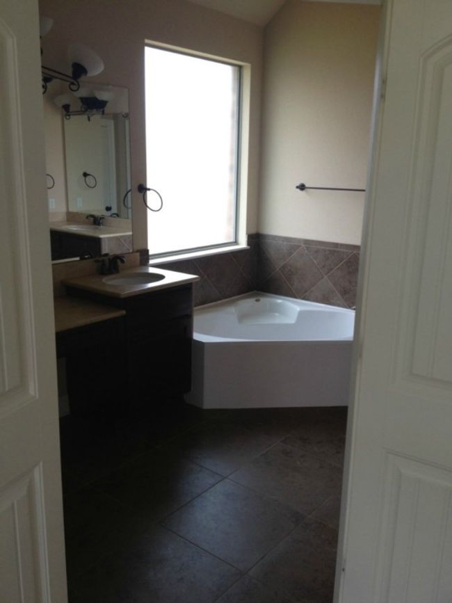 7813 Oteka Cv, House other with 4 bedrooms, 3 bathrooms and 4 parking in Austin TX | Image 24