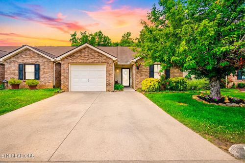 8632 Denmark St, Knoxville, TN, 37931-4364 | Card Image