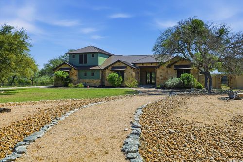 439 Mystic Pkwy, Spring Branch, TX, 78070-5272 | Card Image