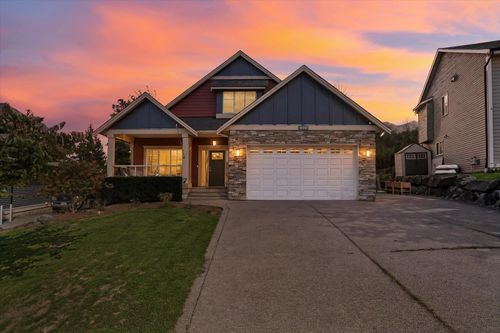 51137 Sophie Cres, Chilliwack, BC, V4Z0C1 | Card Image