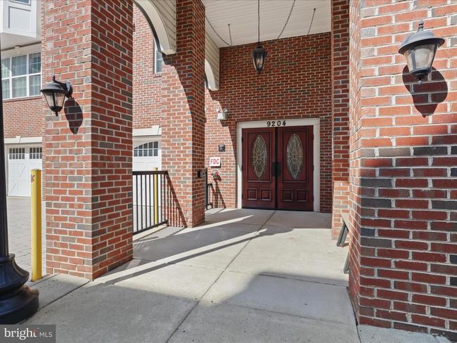 UNIT-407 - 9204 Charleston Dr, Condo with 3 bedrooms, 2 bathrooms and null parking in MANASSAS VA | Image 4
