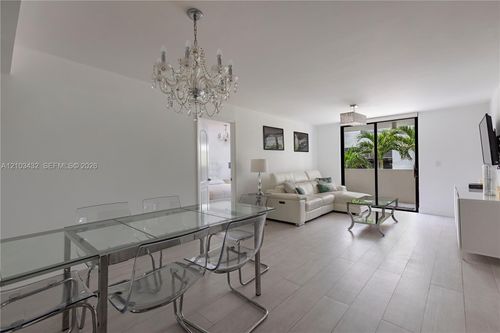 206-1621 Collins Ave, Miami Beach, FL, 33139-3140 | Card Image