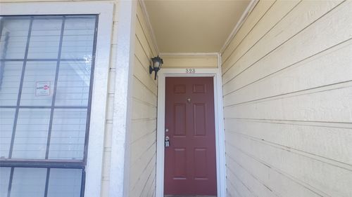 323-9601 Forest Ln, Dallas, TX, 75243-5880 | Card Image
