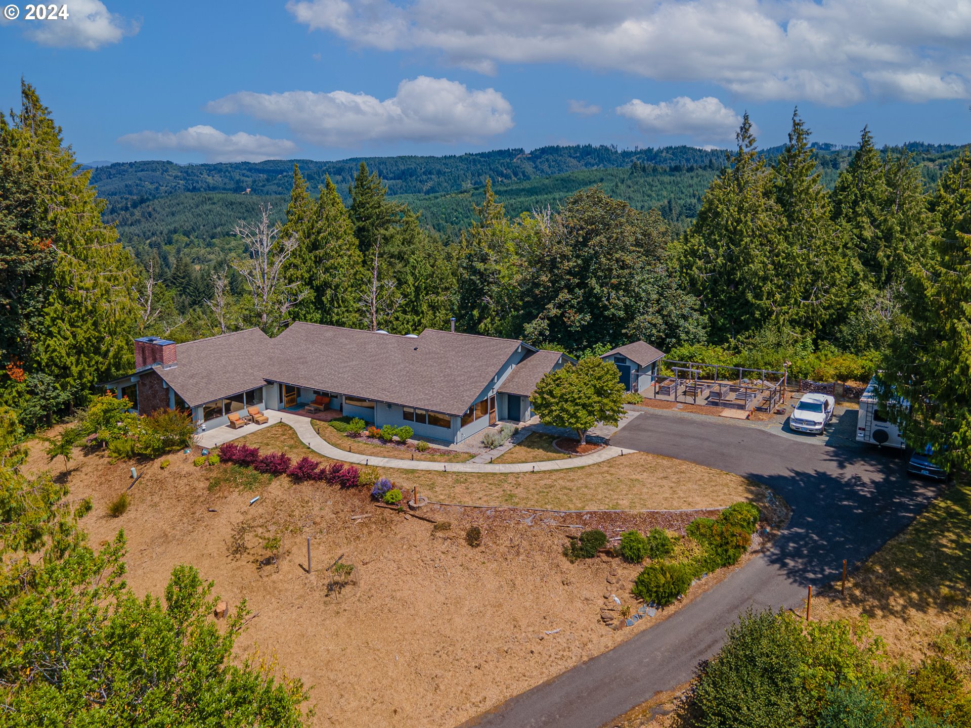 15th St, Coquille, OR 97423