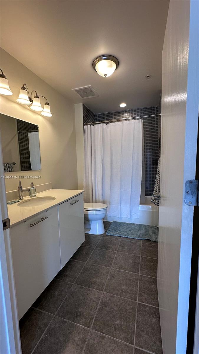 Residential Lease in Miami 3