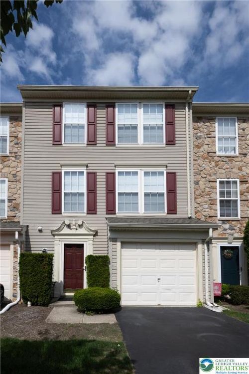 4083 Huckleberry Dr, Center Valley, PA, 18034-8527 | Card Image