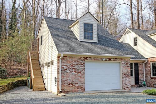 b-1827 Brandywine Dr, CHARLOTTESVILLE, VA, 22901-2902 | Card Image