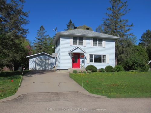 8 Tweedsmuir Pl, Deep River, ON, K0J1P0 | Card Image