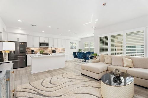 704 Dusky Crk, Lake Forest, CA, 92610-3035 | Card Image