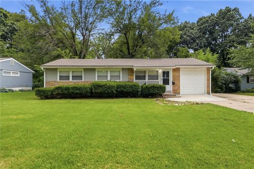 6108 N Charlotte St, Kansas City, MO, 64118-5162 | Card Image