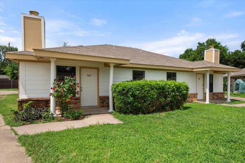 600 Renee Dr, Irving, TX, 75061-4961 | Card Image