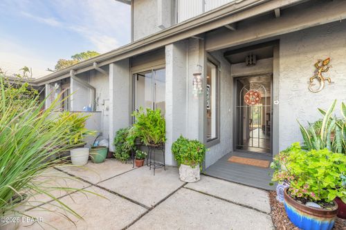 251 Orange Grove Dr, Ormond Beach, FL, 32174-2690 | Card Image