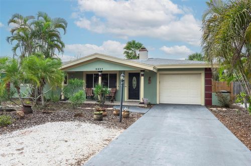 2807 45th St S, GULFPORT, FL, 33711-3739 | Card Image