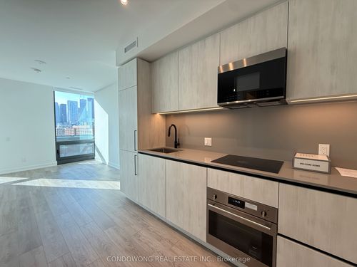 921-35 Parliament St, Toronto, ON, M5A0Z5 | Card Image