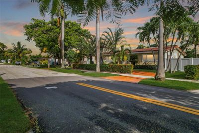 2475 Ne 214th St, House other with 3 bedrooms, 2 bathrooms and null parking in Miami FL | Image 1