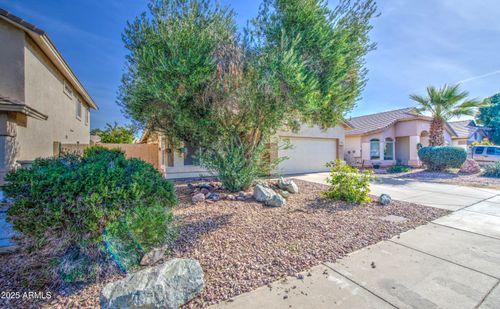 8317 N 61st Ln, Glendale, AZ, 85302-5711 | Card Image