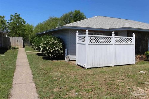 apt-c-3352 Green Briar Cir, Gulf Breeze, FL, 32563-2865 | Card Image