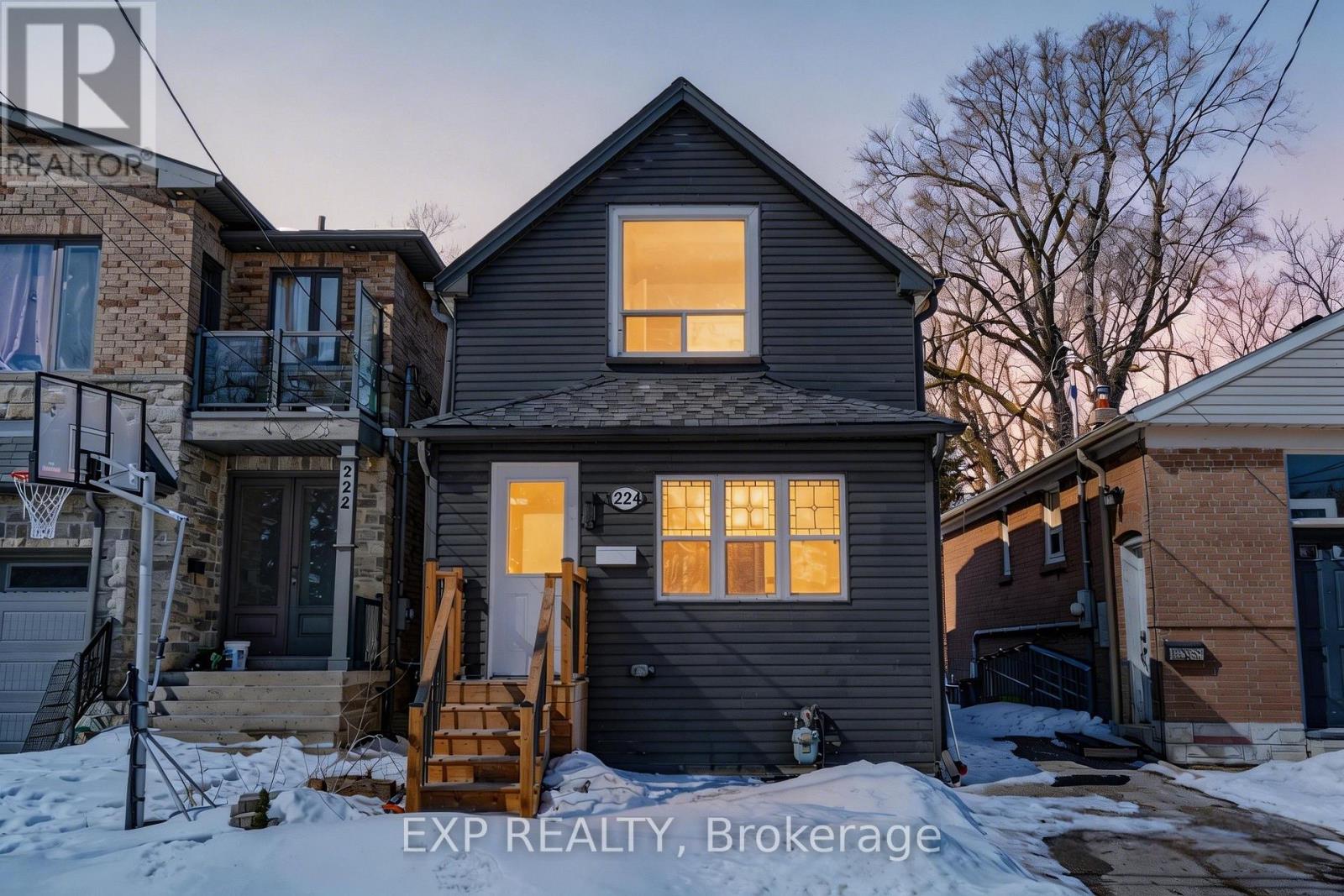 Residential in Toronto (Birchcliffe-Cliffside)