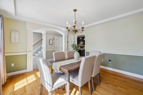 39 Windsor Blvd, Londonderry, NH, 03053-3649 | Card Image