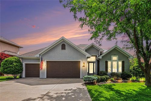 1923 Ne 104th Ter, Kansas City, MO, 64155-3563 | Card Image