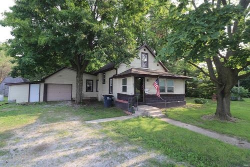 854 Blinn Ave, Frankfort, IN, 46041-1533 | Card Image