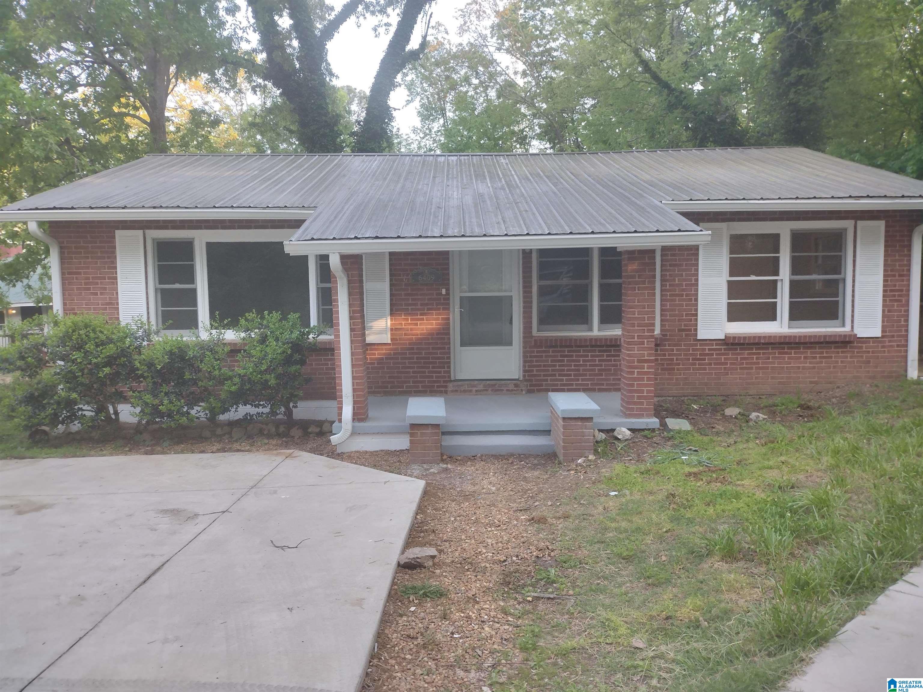 Skyline Dr, Anniston, AL 36206