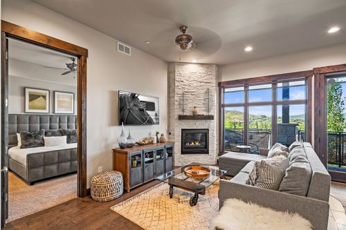 unit-1b-3793 Blackstone Dr, Park City, UT, 84098-6753 | Card Image