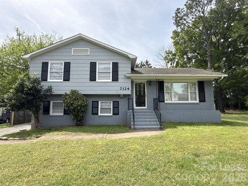 7124 Starvalley Dr, Charlotte, NC, 28210-6520 | Card Image