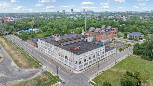 4400 Lawton St, Detroit, MI, 48208-2162 | Card Image