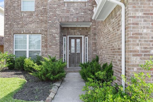 2314 Red Slate Dr, Rosharon, TX, 77583-1902 | Card Image