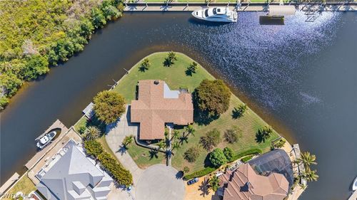 6824 Danah Ct, Fort Myers, FL, 33908-2003 | Card Image