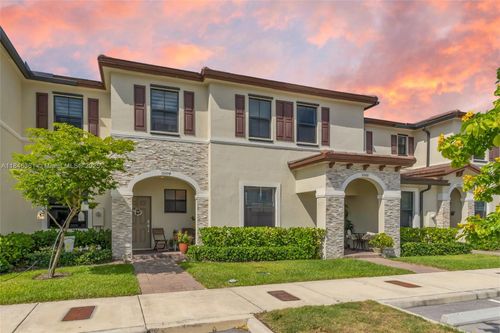 10104 Sw 228th Ter, Miami, FL, 33190-1989 | Card Image