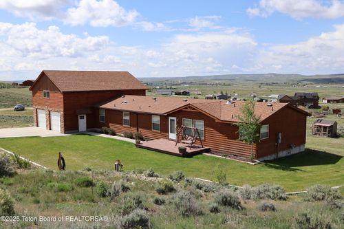 25 Vixen Cir, Pinedale, WY, 82941-7705 | Card Image