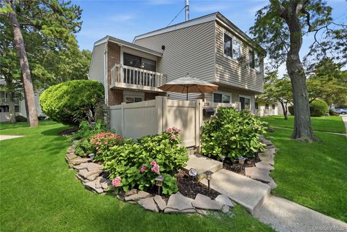 b-215 Springmeadow Dr, Holbrook, NY, 11741-4120 | Card Image