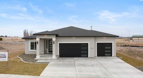1068 S Florida Pl, Kennewick, WA, 99338-5634 | Card Image