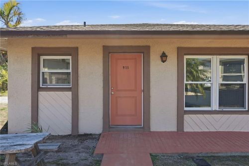 apt-911-16881 Davis Rd, FORT MYERS, FL, 33908-2927 | Card Image