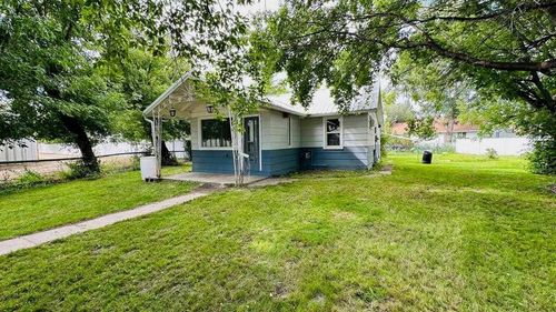 1133 Newcastle Green, Drumheller, AB, T0J0Y2 | Card Image