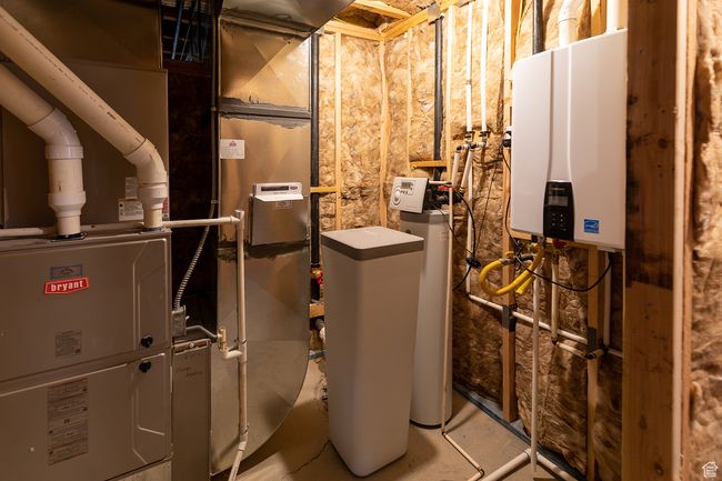 Utilities with tankless water heater | Image 31
