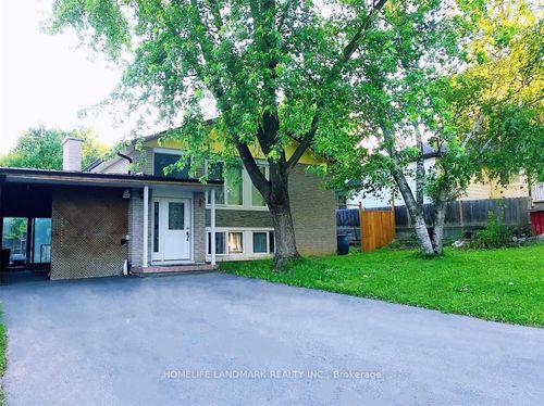 48 Vincent St, Newmarket, ON, L3Y4G5 | Card Image